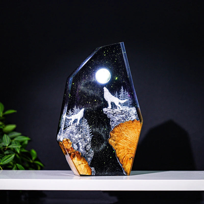 Snowy Moon Wolf Resin Lamp