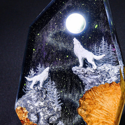 Snowy Moon Wolf Resin Lamp