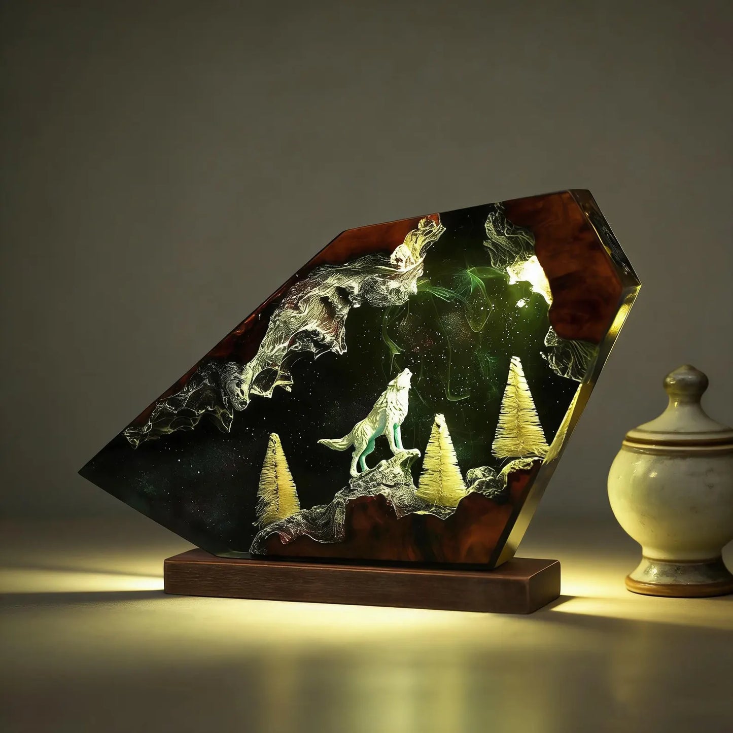 Arctic Wolf Starry Sky Resin Lamp